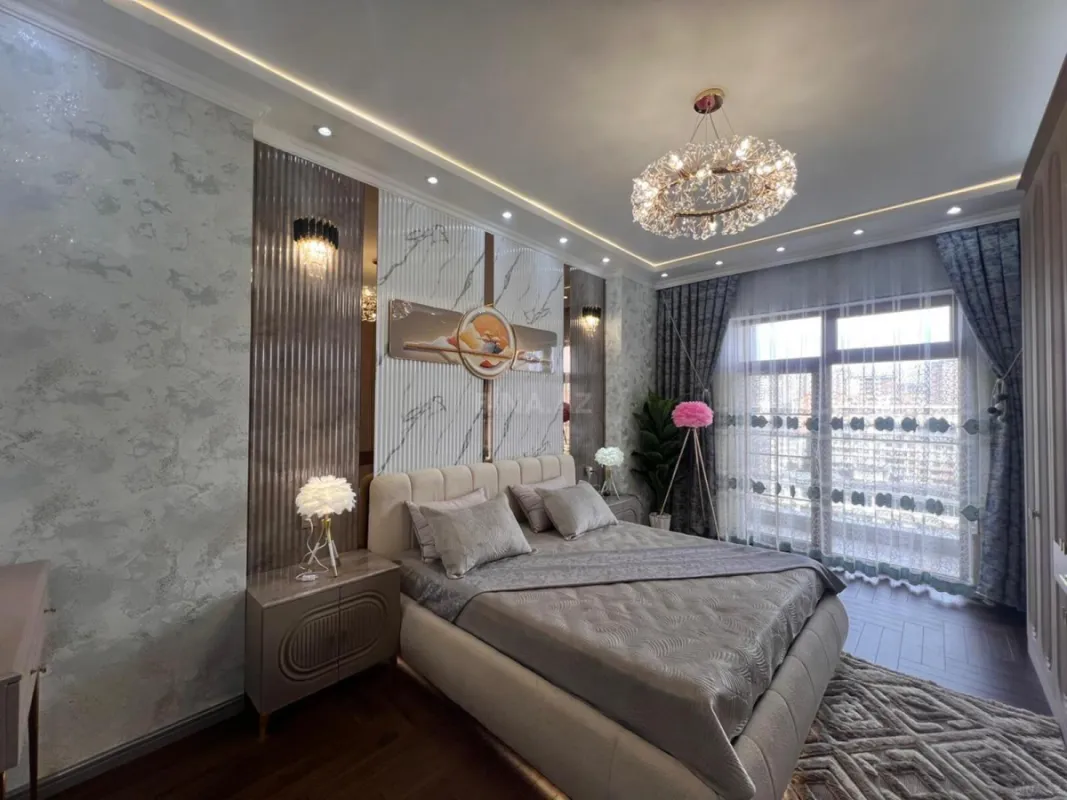 Satılır 3 otaqlı mənzil 106 m²