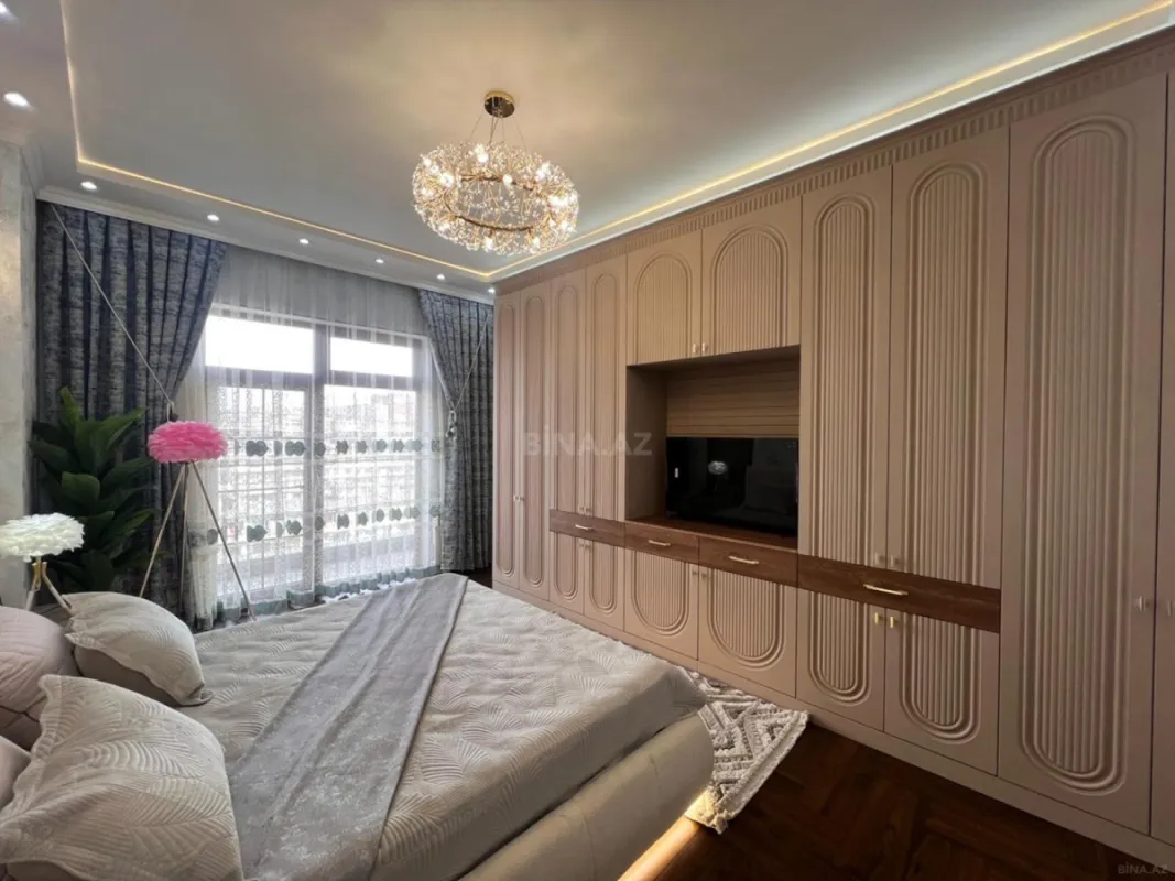 Satılır 3 otaqlı mənzil 106 m²