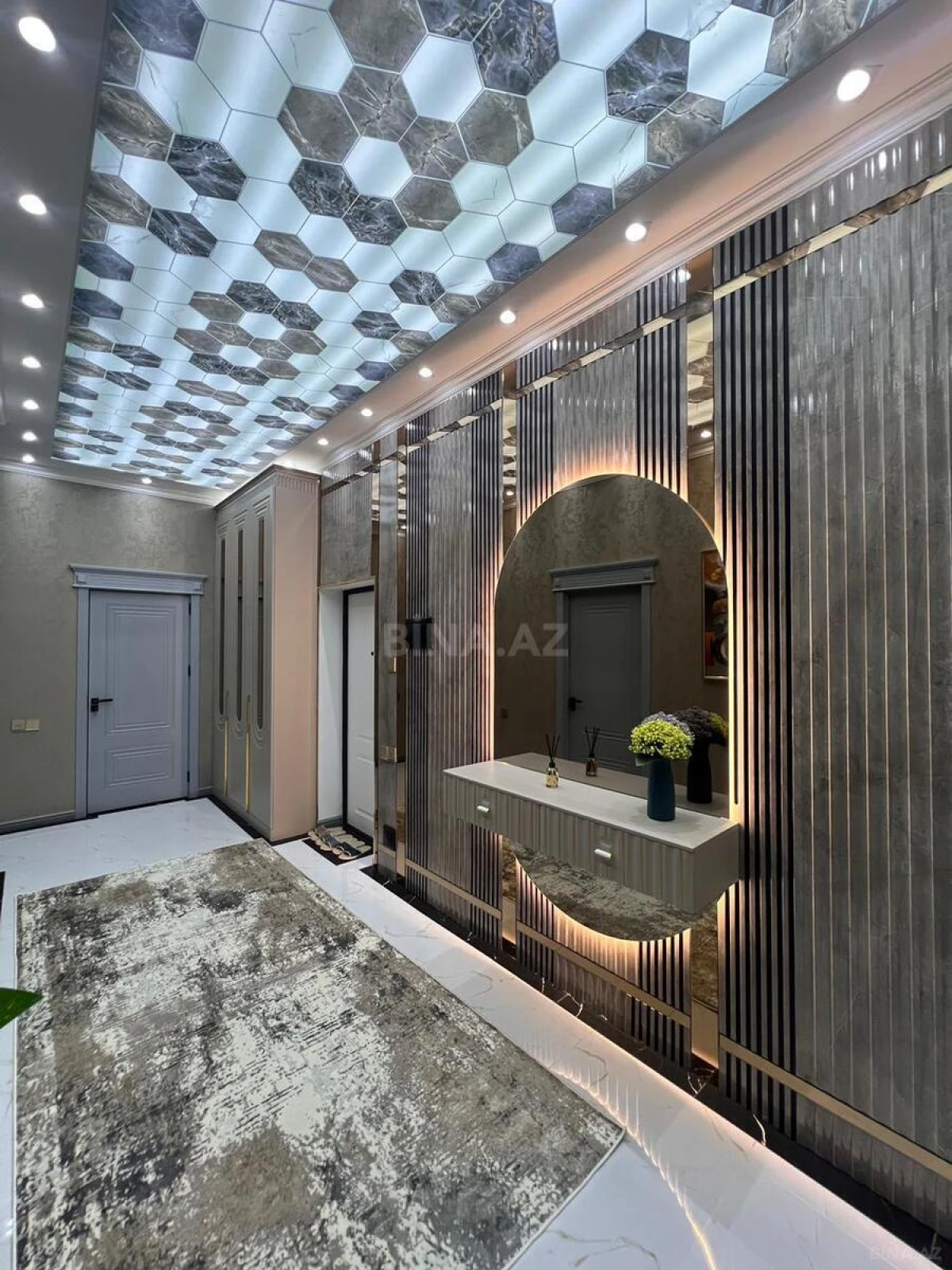 Satılır 3 otaqlı mənzil 106 m²