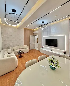 Kirayə verilir 2 otaqlı mənzil 80 m²