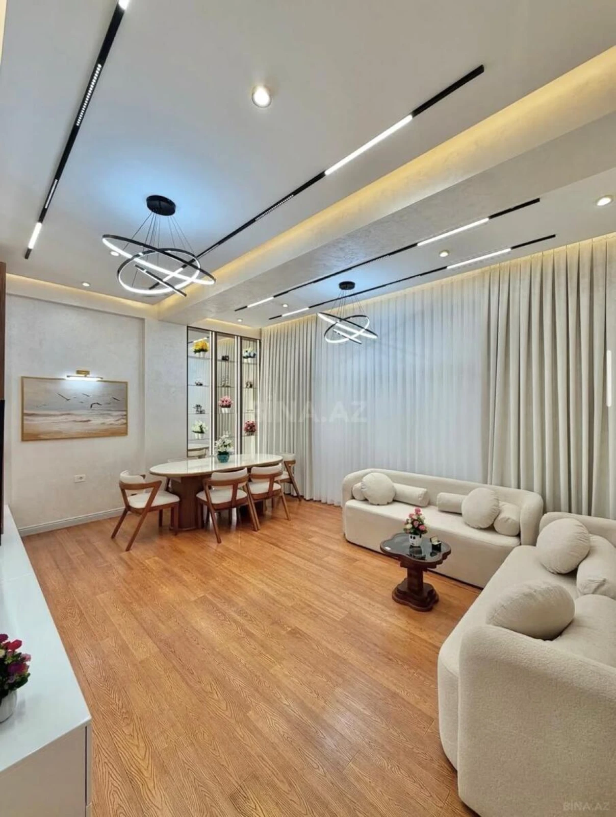 Kirayə verilir 2 otaqlı mənzil 80 m²