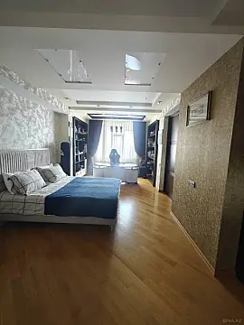 Satılır 4 otaqlı mənzil 200 m² — Bakı 4 otaq 200.00 m²