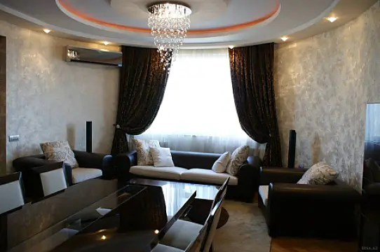 Satılır 4 otaqlı mənzil 200 m²