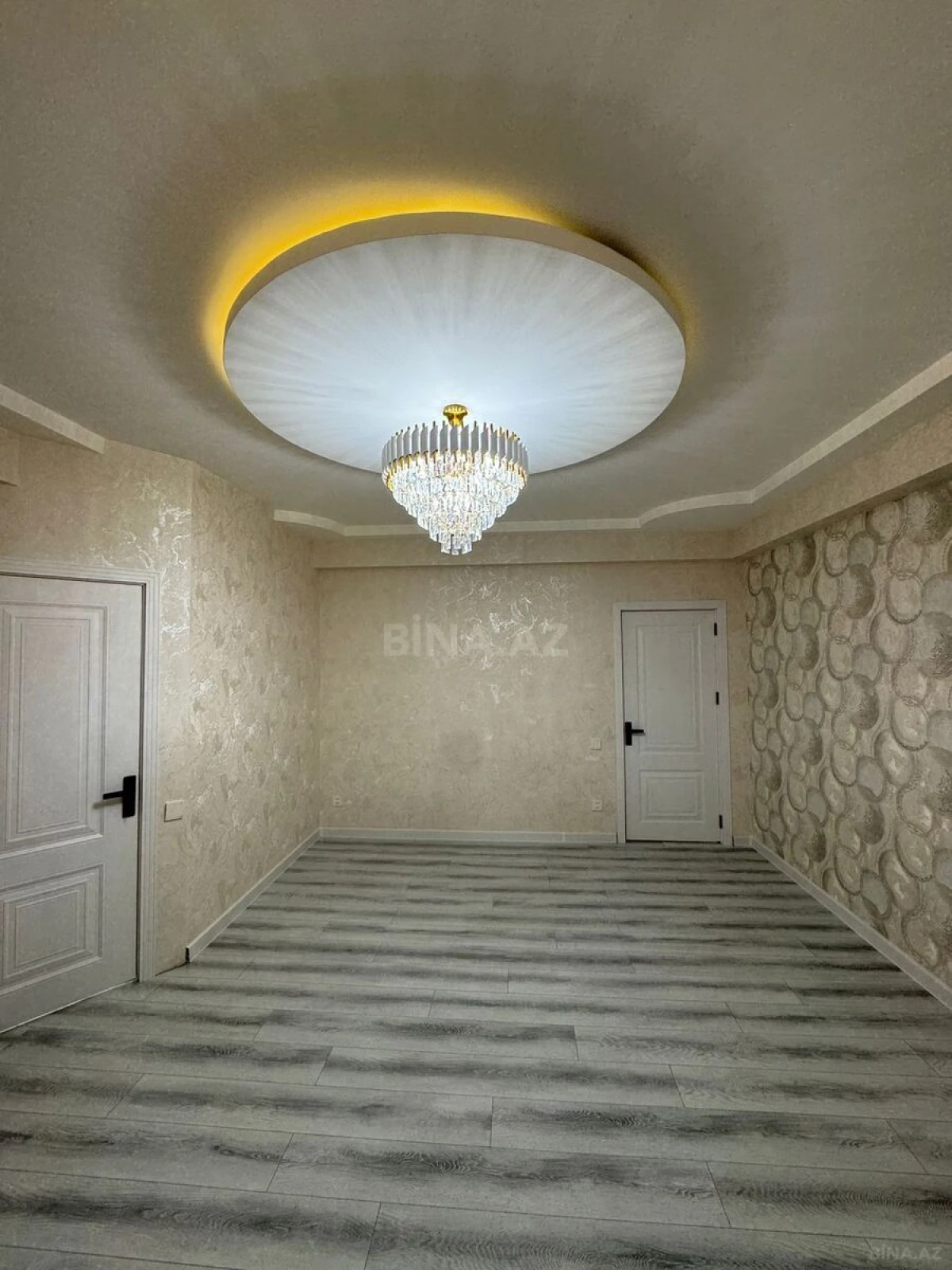 Satılır 2 otaqlı mənzil 56 m²