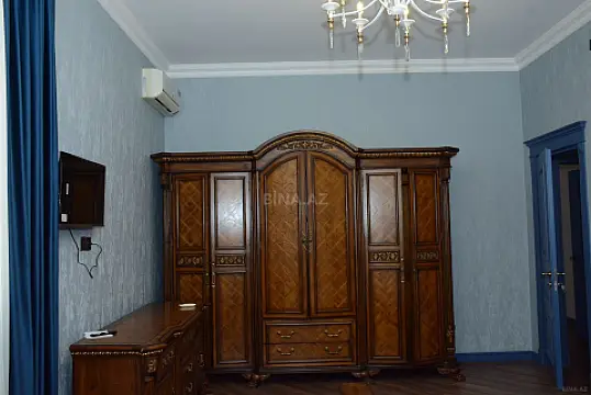 Kirayə verilir 5 otaqlı həyət evi 200 m²