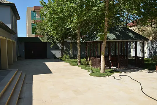 Kirayə verilir 5 otaqlı həyət evi 200 m²