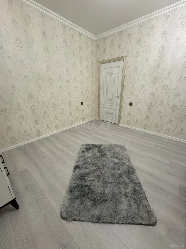 Satılır 5 otaqlı həyət evi 200 m²