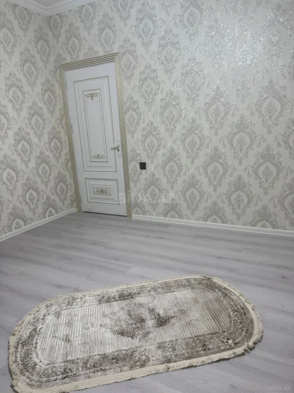 Satılır 5 otaqlı həyət evi 200 m²