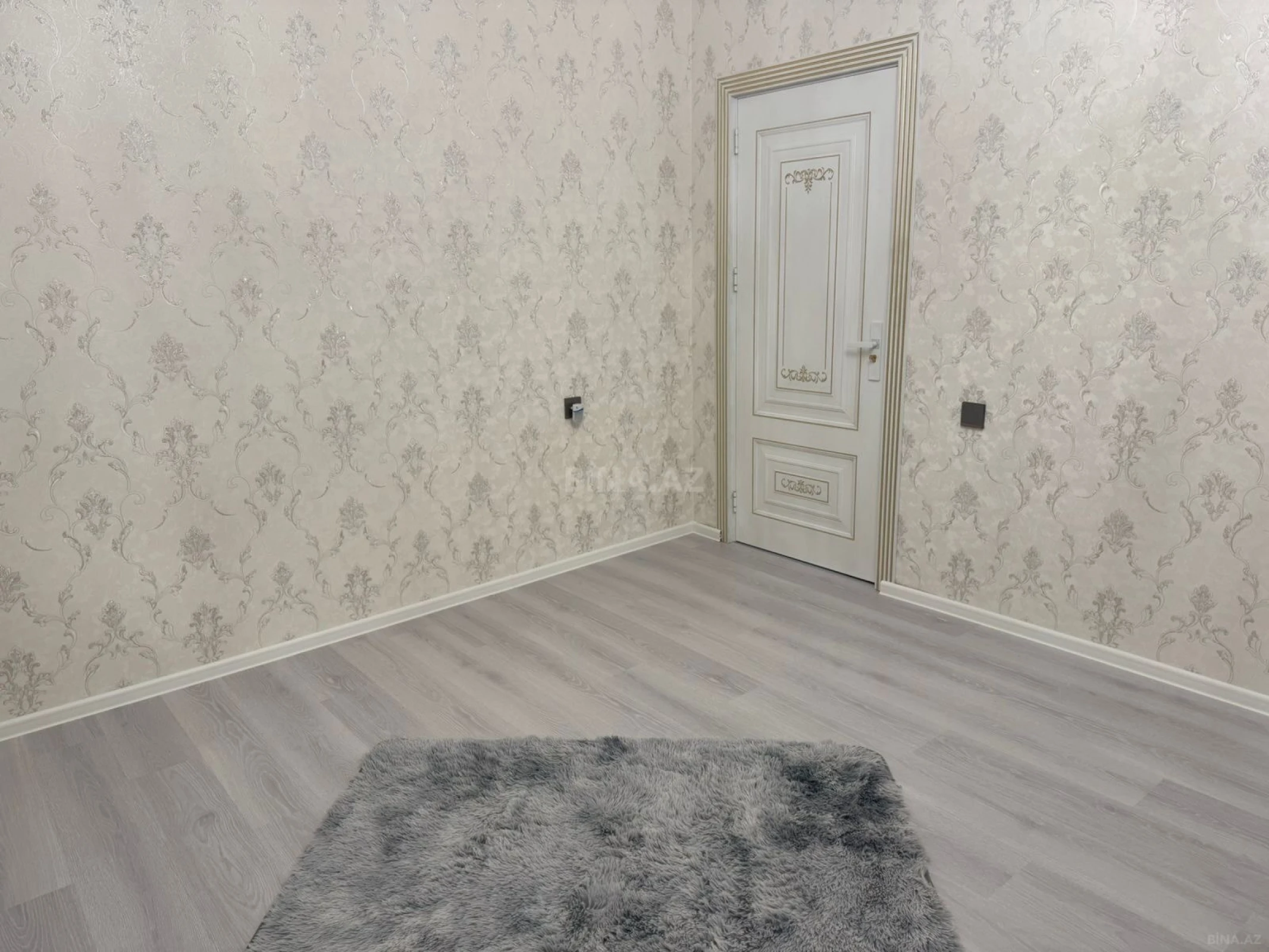 Satılır 5 otaqlı həyət evi 200 m²