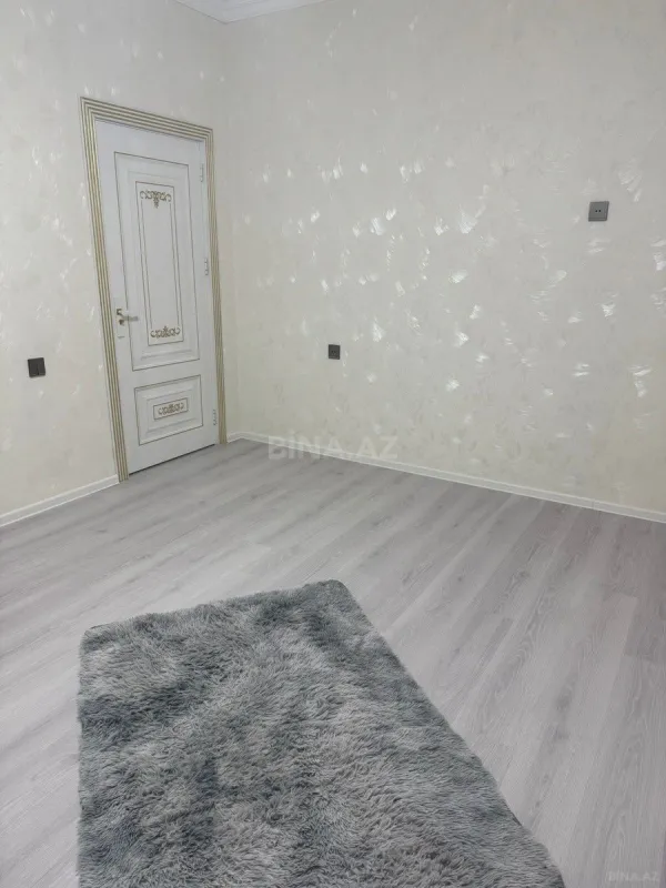 Satılır 5 otaqlı həyət evi 200 m²