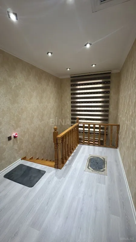 Satılır 5 otaqlı həyət evi 200 m²