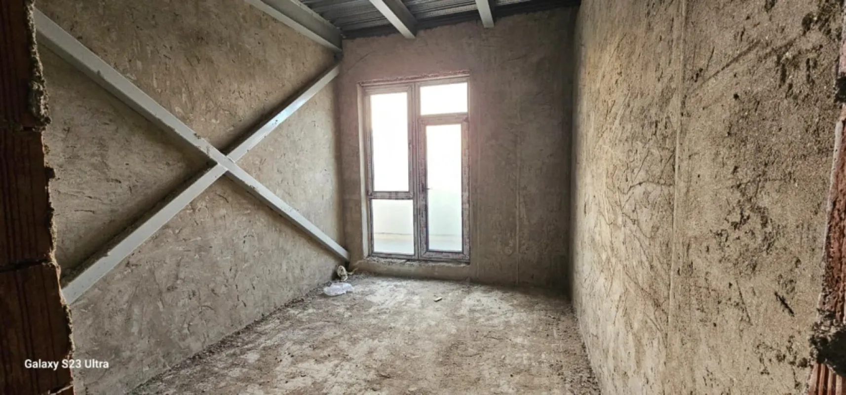 Satılır 3 otaqlı mənzil 140 m²