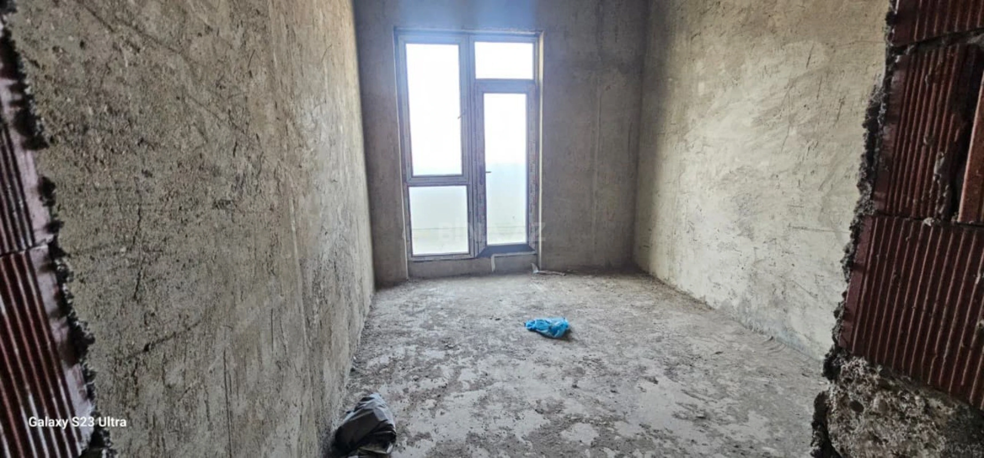 Satılır 3 otaqlı mənzil 140 m²