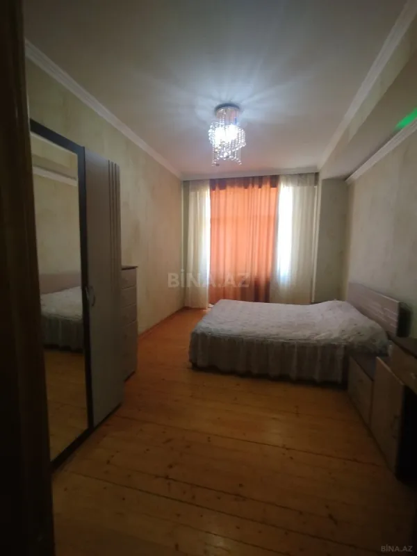 Kirayə verilir 3 otaqlı mənzil 110 m²