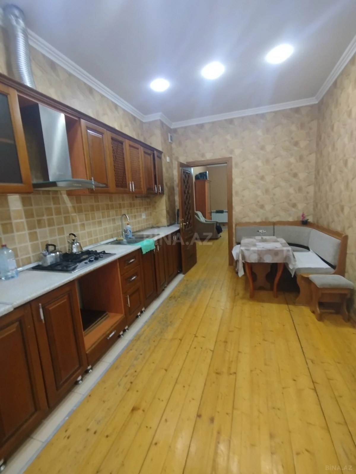 Kirayə verilir 3 otaqlı mənzil 110 m²