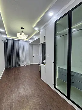 Satılır 3 otaqlı mənzil 155 m²