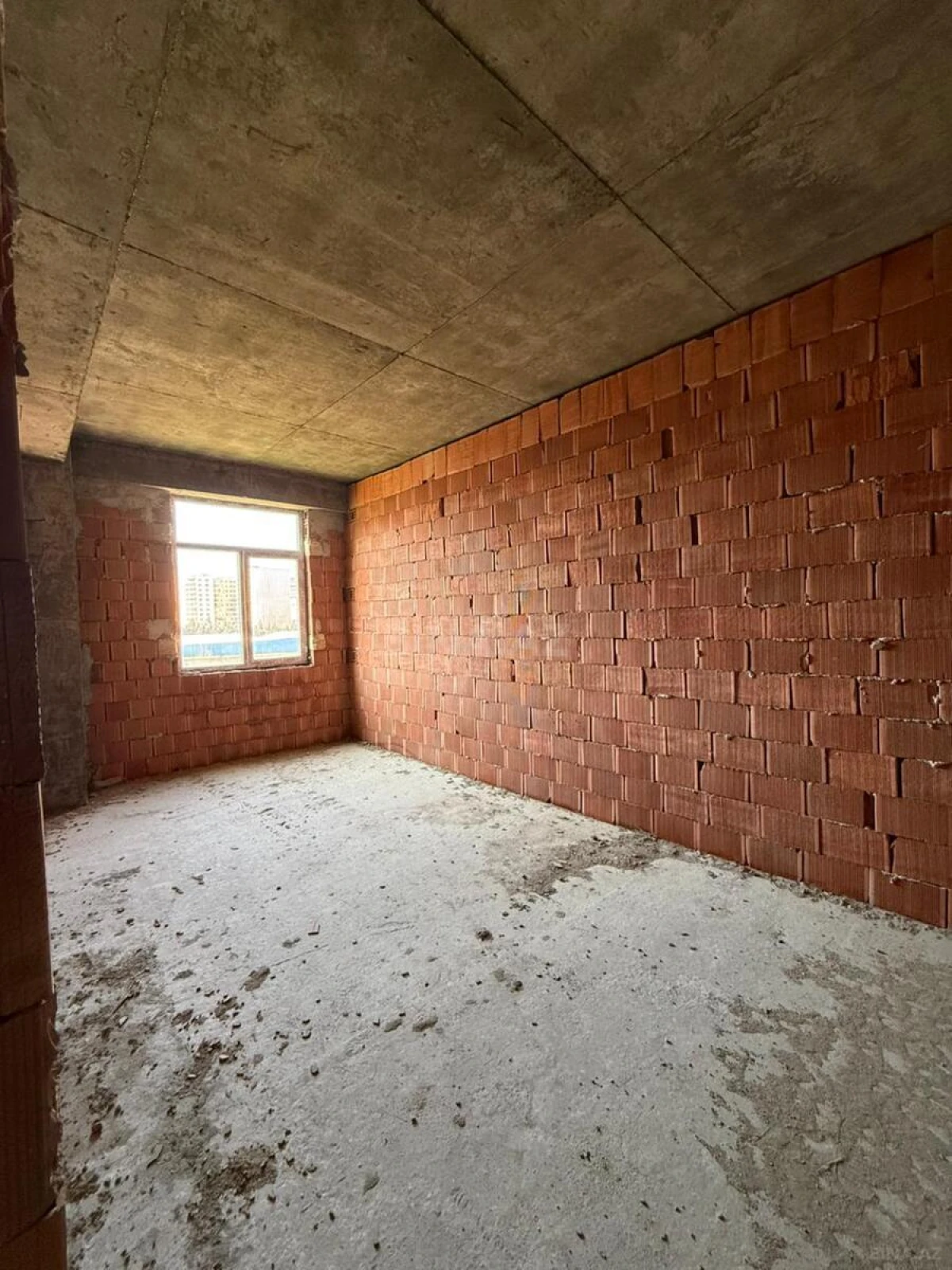 Satılır 2 otaqlı mənzil 66 m²