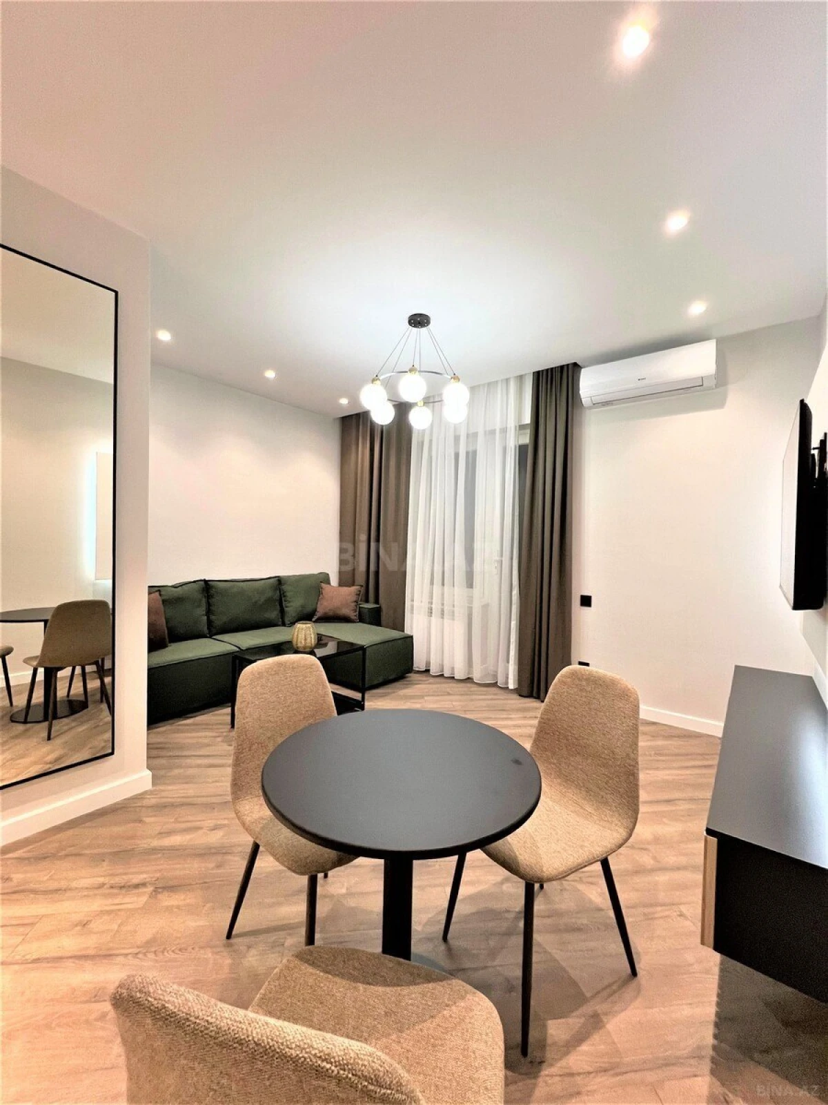 Kirayə verilir 2 otaqlı mənzil 58 m²