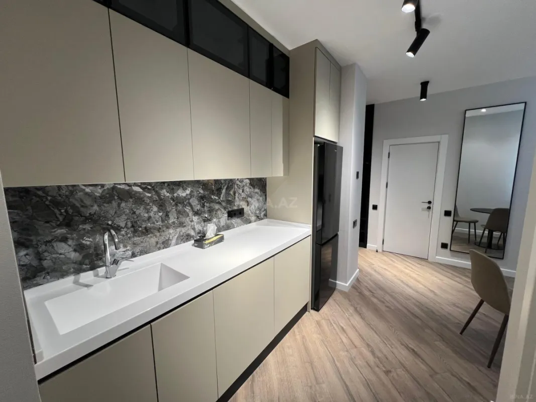 Kirayə verilir 2 otaqlı mənzil 58 m²