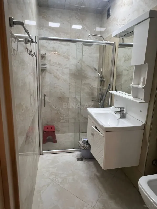 Kirayə verilir 3 otaqlı mənzil 105 m²