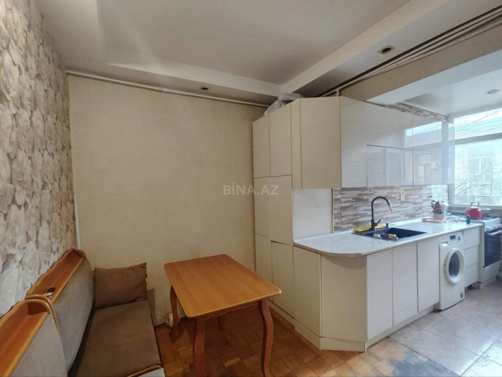 Satılır 2 otaqlı mənzil 45 m²