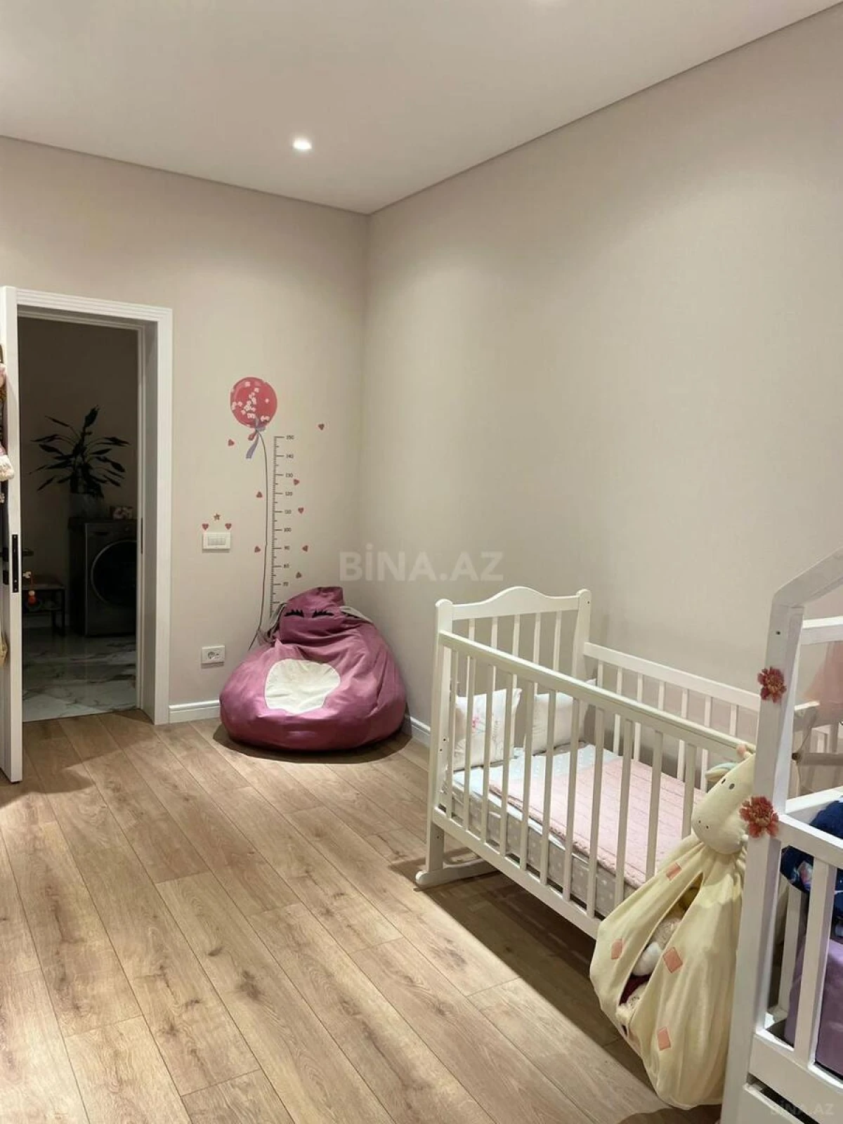 Satılır 3 otaqlı mənzil 110 m²