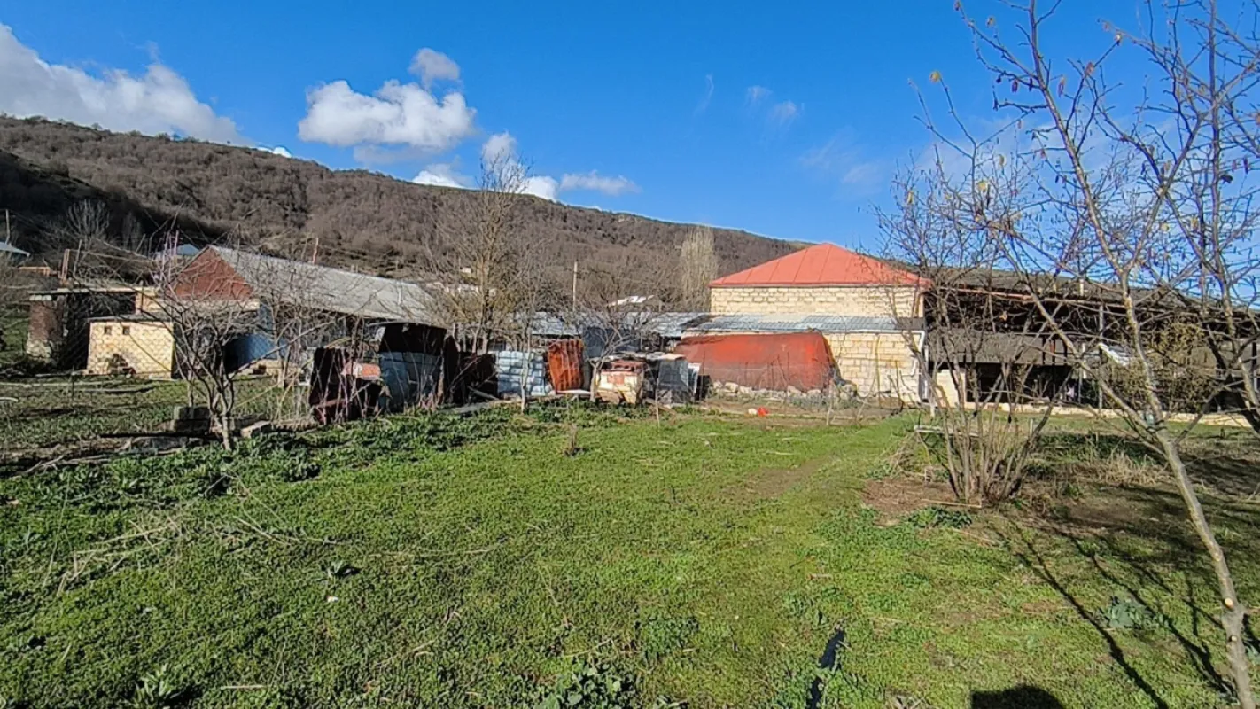 Satılır torpaq sahəsi 10 m²