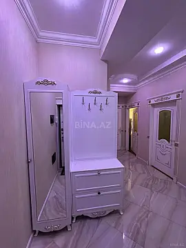 Kirayə verilir 2 otaqlı mənzil 62 m²