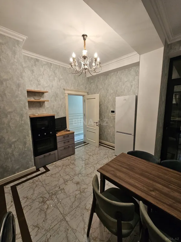 Kirayə verilir 3 otaqlı mənzil 120 m²