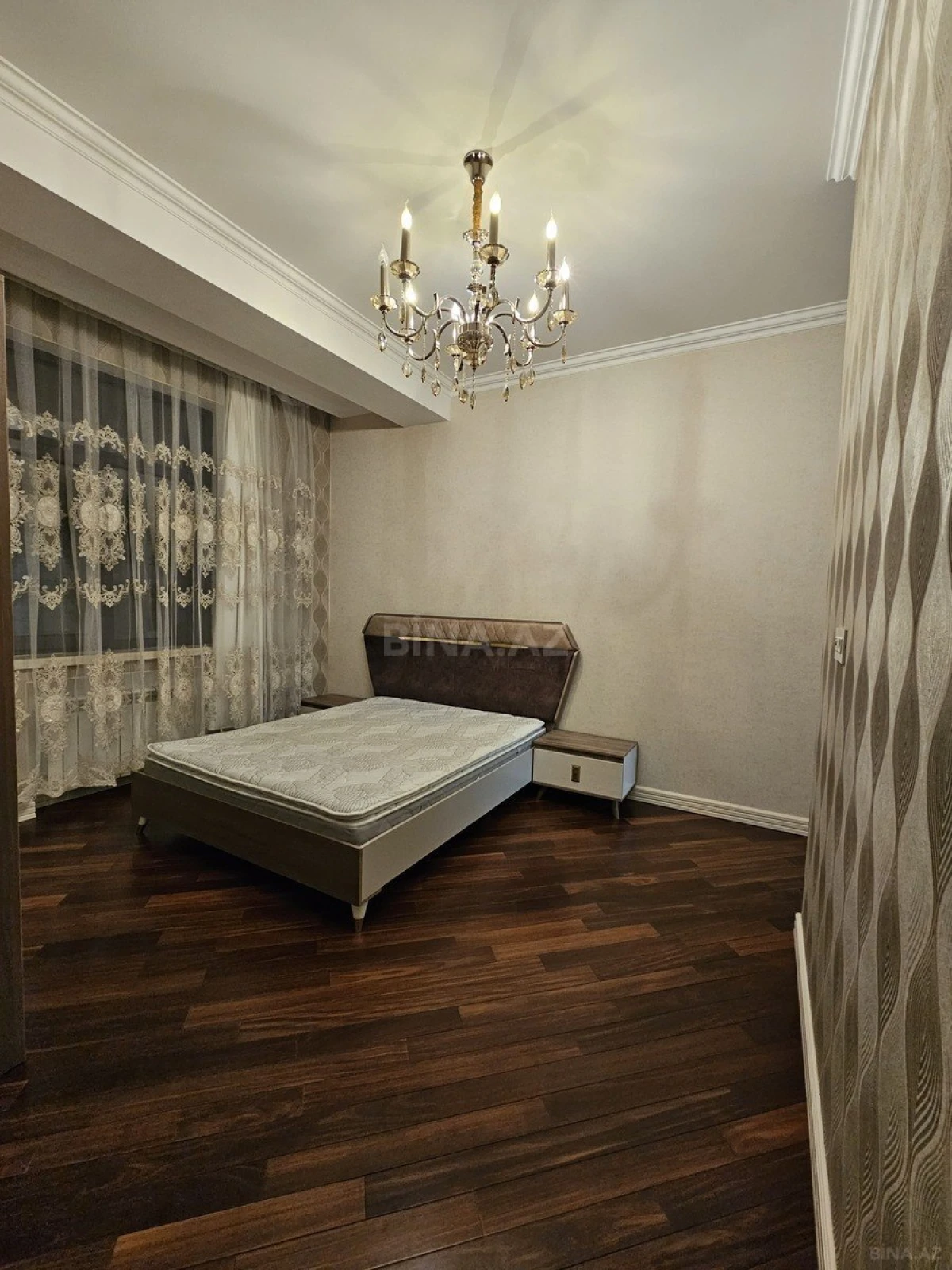 Kirayə verilir 3 otaqlı mənzil 120 m²