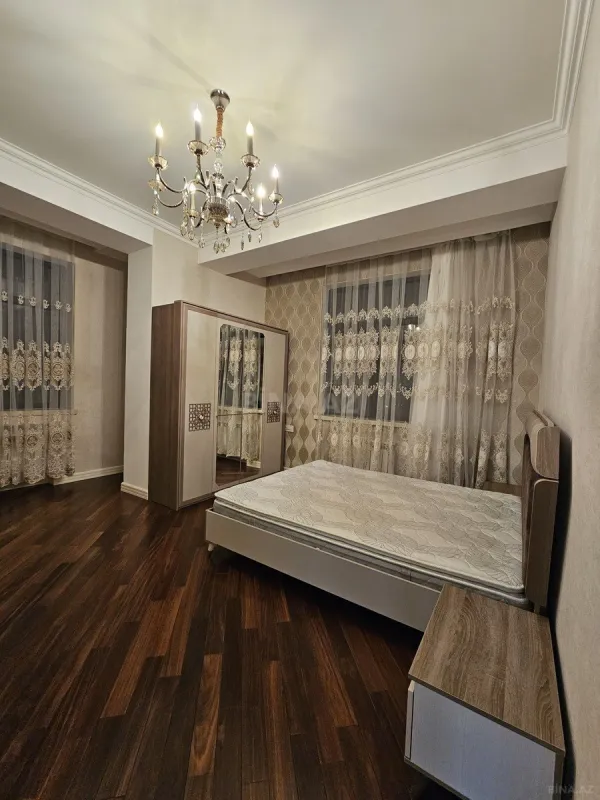 Kirayə verilir 3 otaqlı mənzil 120 m²