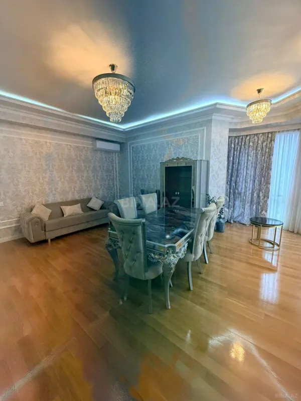 Kirayə verilir 2 otaqlı mənzil 100 m²