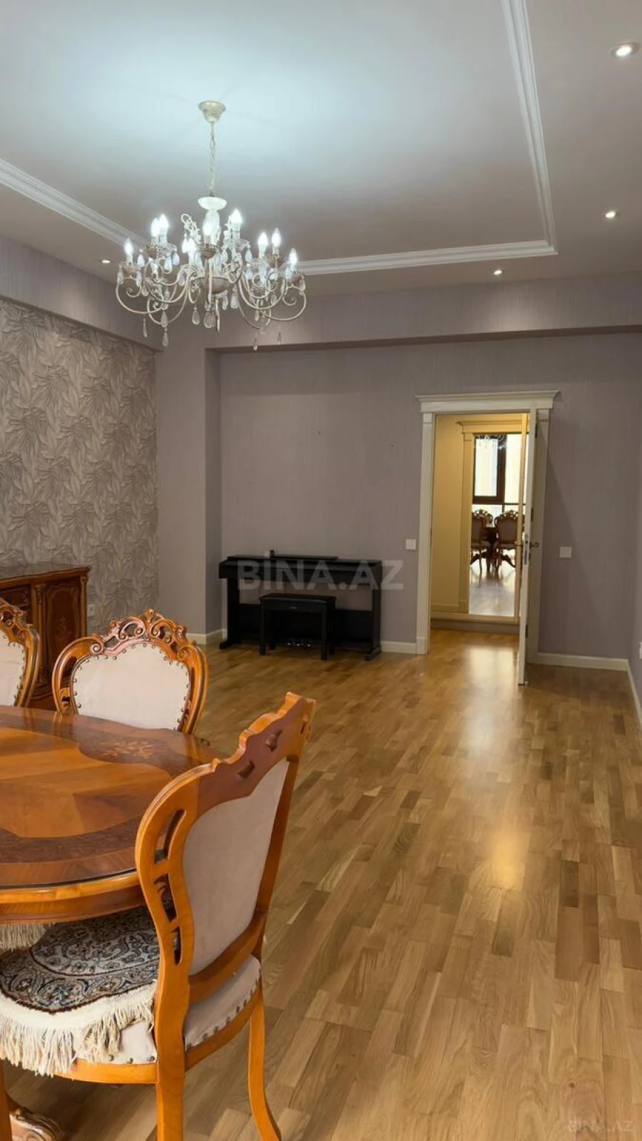 Satılır 3 otaqlı mənzil 120 m²