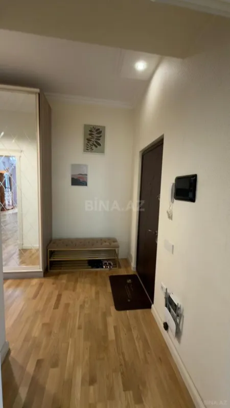 Satılır 3 otaqlı mənzil 120 m²