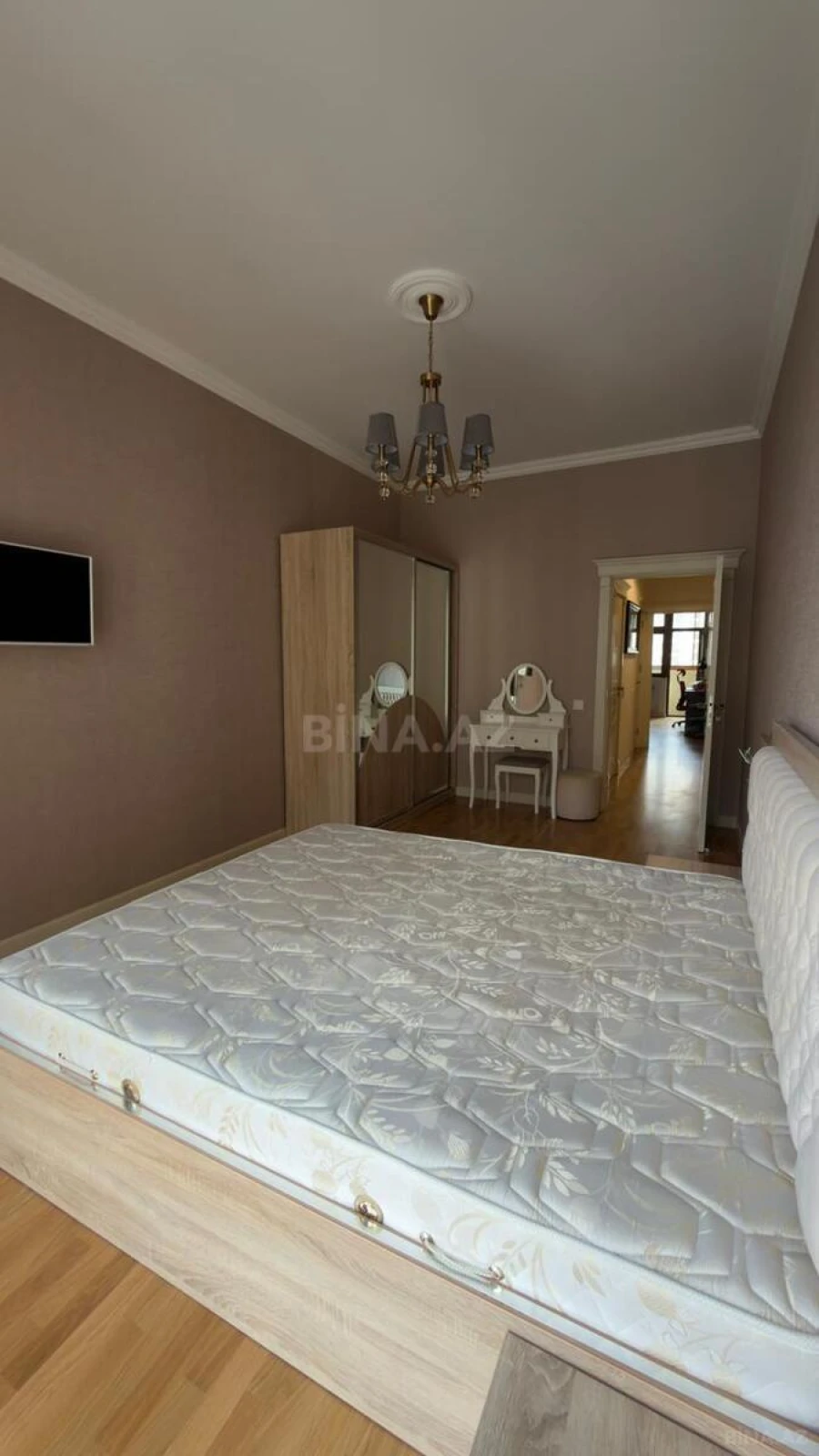 Satılır 3 otaqlı mənzil 120 m²