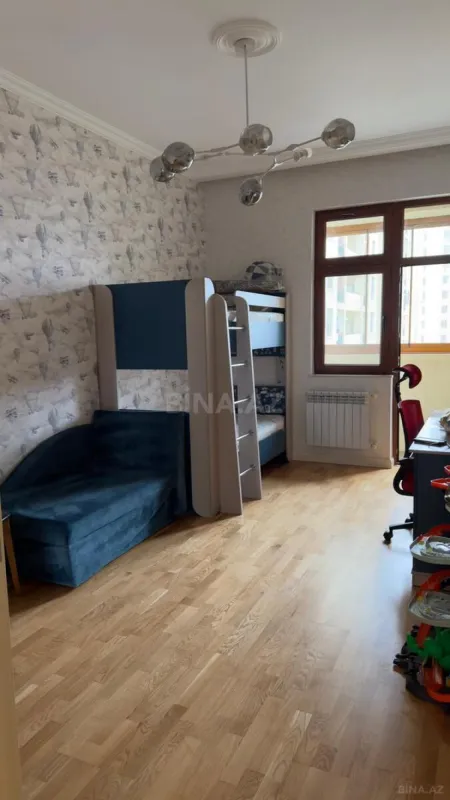 Satılır 3 otaqlı mənzil 120 m²