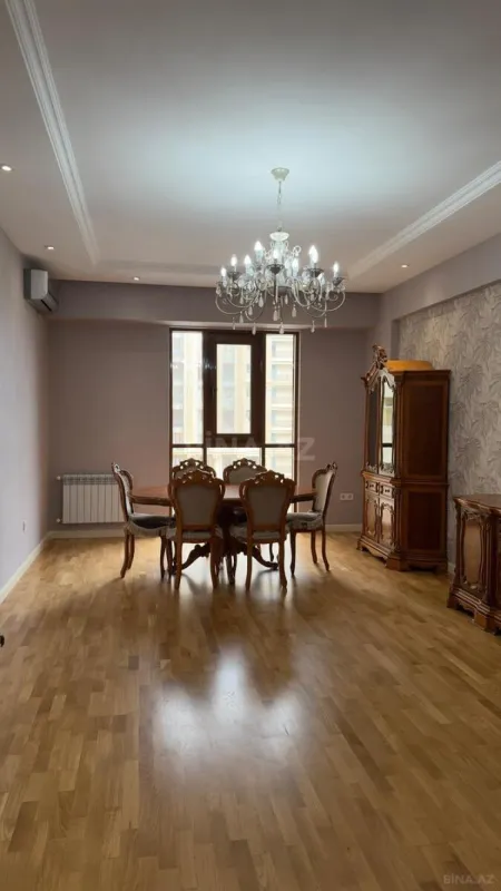 Satılır 3 otaqlı mənzil 120 m²