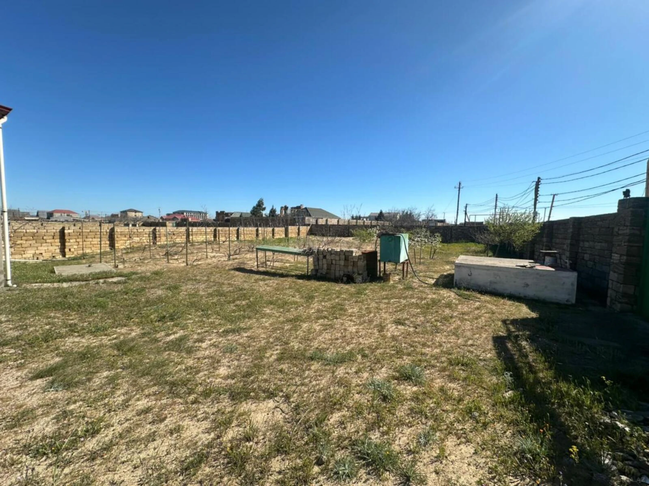 Satılır torpaq sahəsi 12 m²