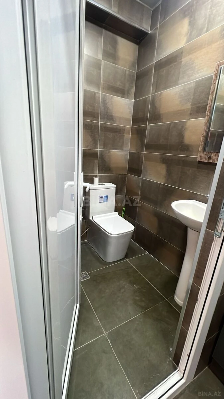 Kirayə verilir 2 otaqlı ofis 65 m²