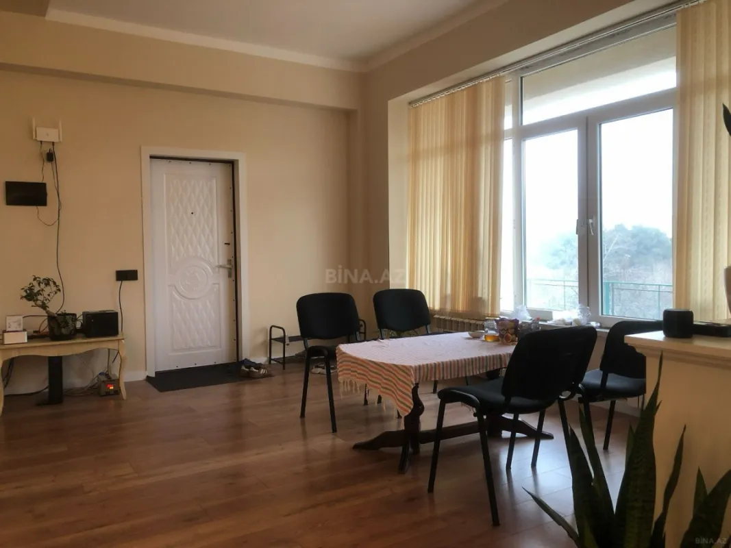Kirayə verilir 2 otaqlı ofis 65 m²