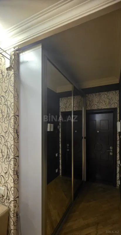 Satılır 3 otaqlı mənzil 120 m²