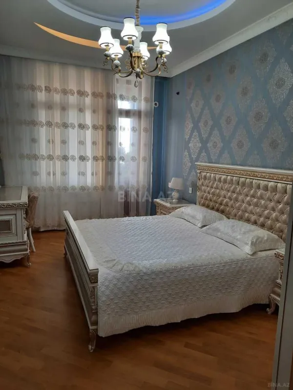 Satılır 3 otaqlı mənzil 120 m²