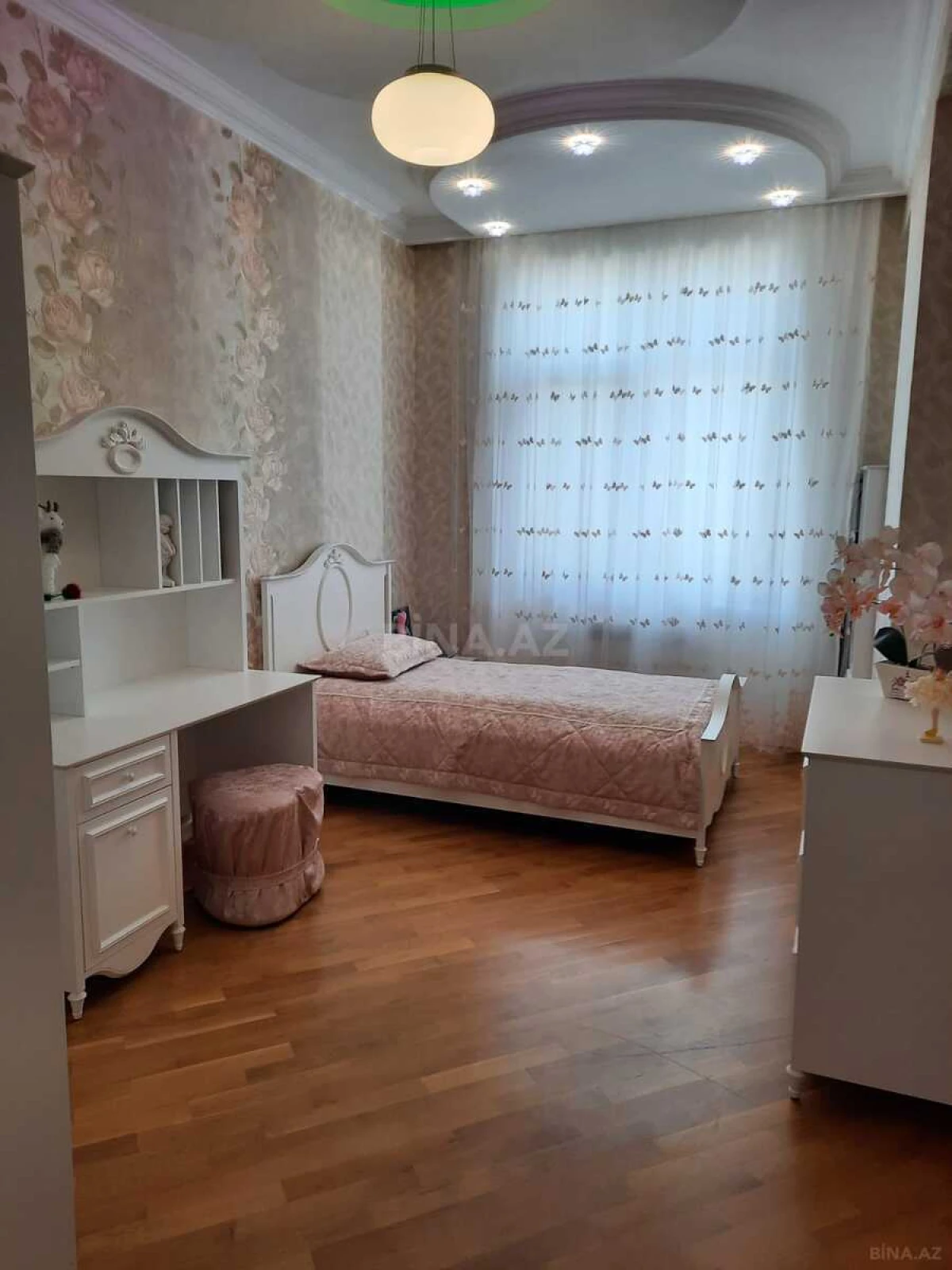 Satılır 3 otaqlı mənzil 120 m²