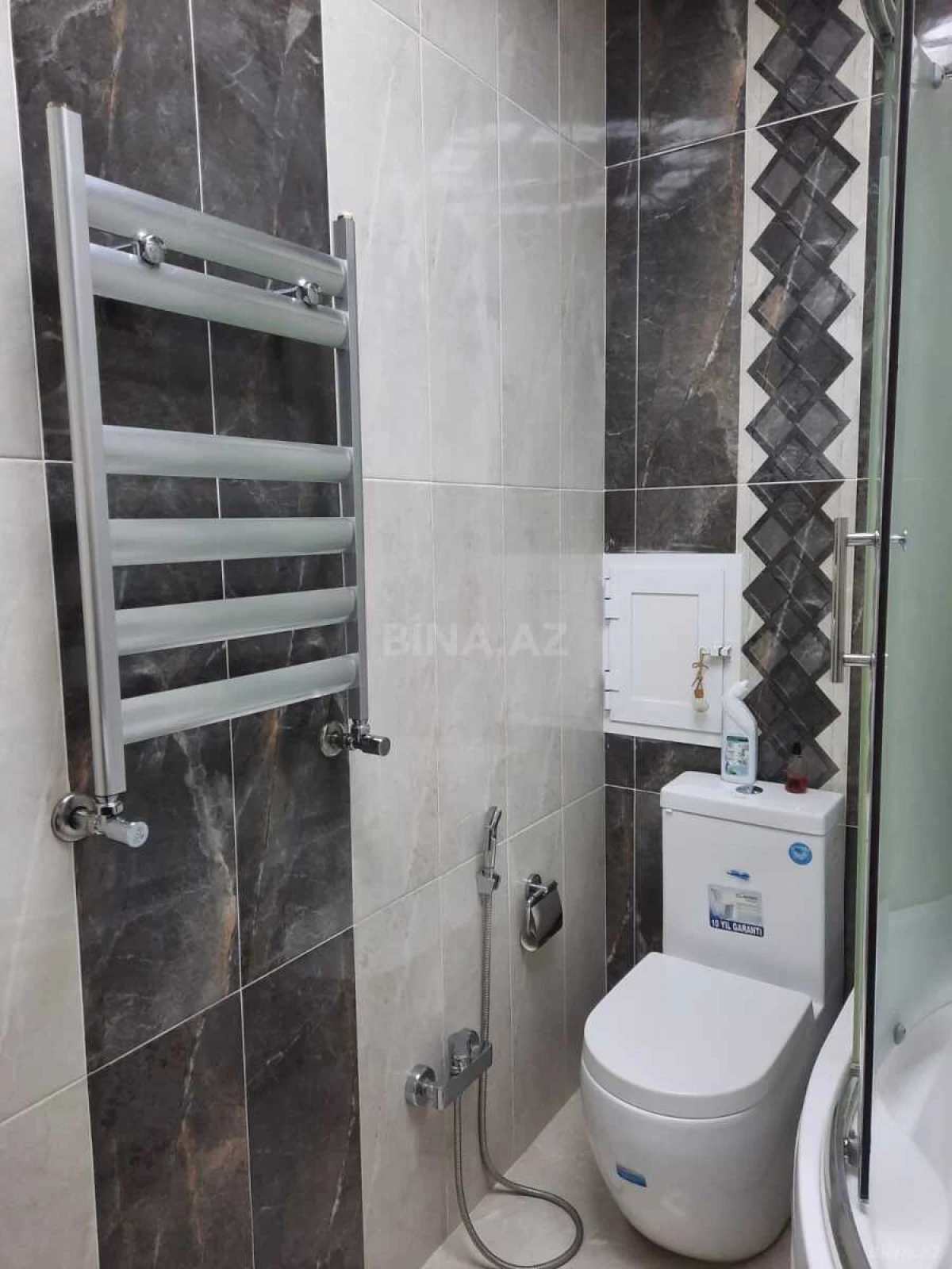 Satılır 3 otaqlı mənzil 120 m²