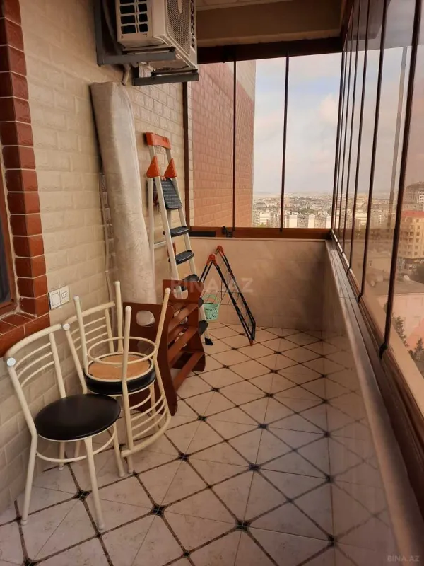 Satılır 3 otaqlı mənzil 120 m²