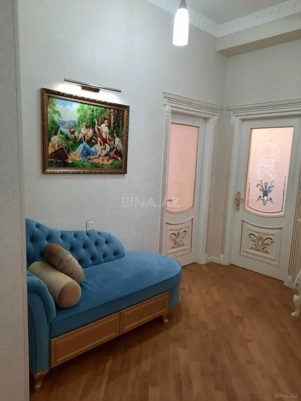 Satılır 3 otaqlı mənzil 120 m²