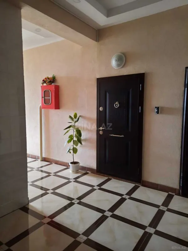 Satılır 3 otaqlı mənzil 120 m²