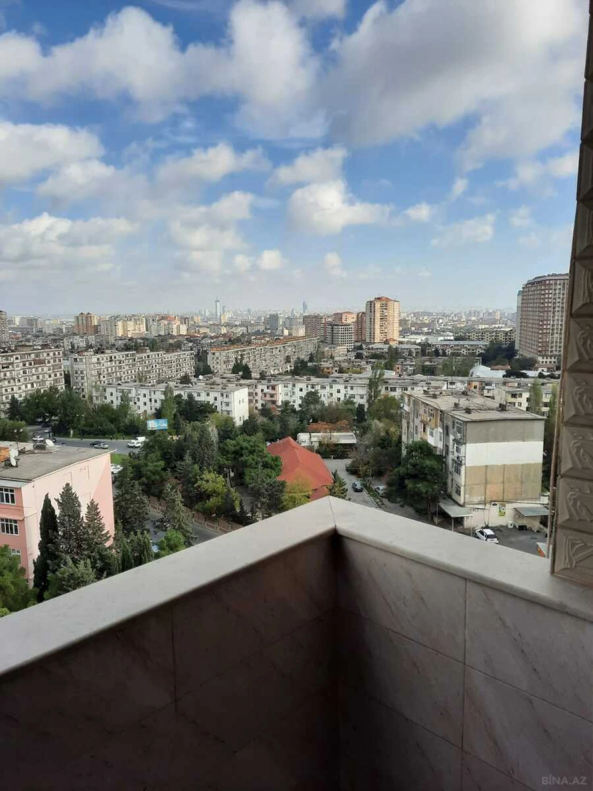 Satılır 3 otaqlı mənzil 120 m²