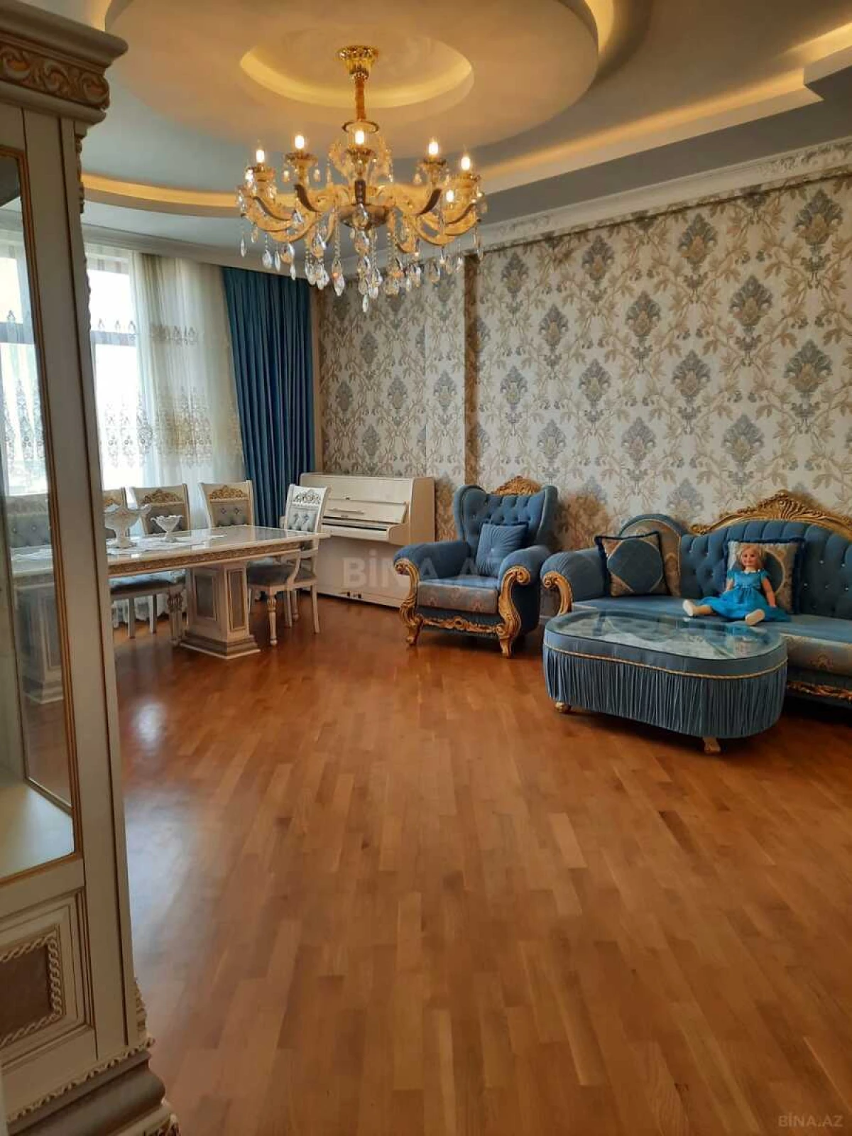 Satılır 3 otaqlı mənzil 120 m²