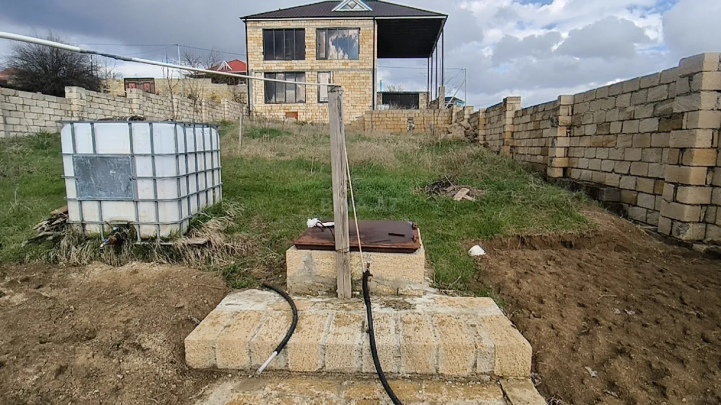 Satılır 3 otaqlı həyət evi 100 m²